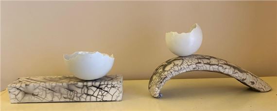 Egg Shell Bowls on Stands (2