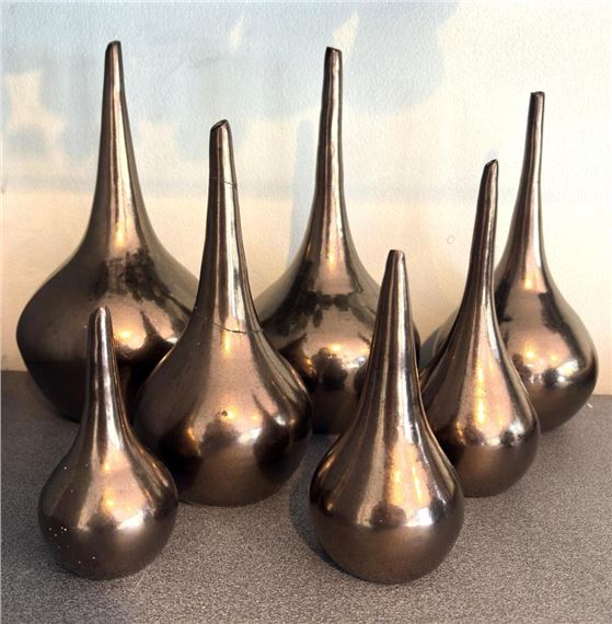 Tear Drops by Glenda Hoy