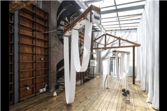 Yuko Mohri: Entanglements - Pirelli HangarBicocca