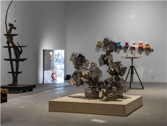 Time Deposits: Redefining the Boundaries of Sculpture from Seven Perspectives