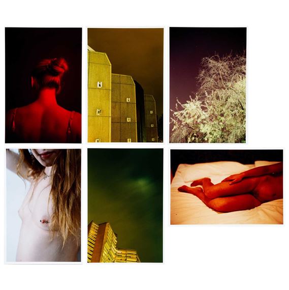 Jenny, Jenny. Licht/Haare/Front/Piercing/Bett/Himmel - Tobias Zielony