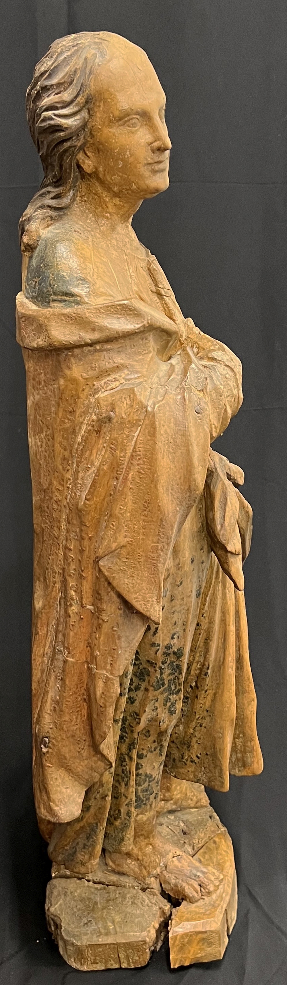 Artwork by Evangelist Johannes, Holzskulptur, Made of Wood