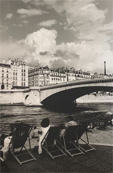 Paris Plage, île de Saint Louis, Paris by Thierry Valencin, 1993