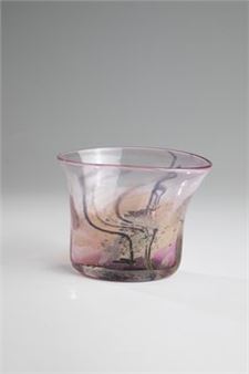 VASE - Samuel J. Herman