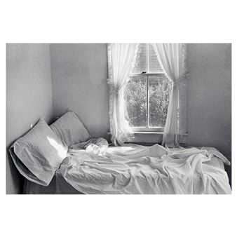 Bed, Amagansett - Lilo Raymond