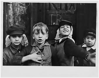 Helen Levitt - Fundación MAPFRE, KBr Photography Center