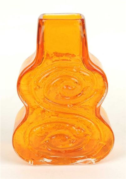 WHITEFRIARS 'CELLO' GLASS VASE by Geoffrey Baxter