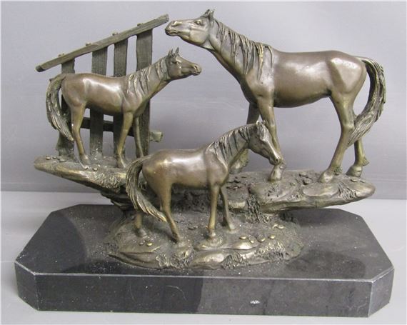 Bronze sculpture of mare and foals by Miguel Fernando López (Milo)