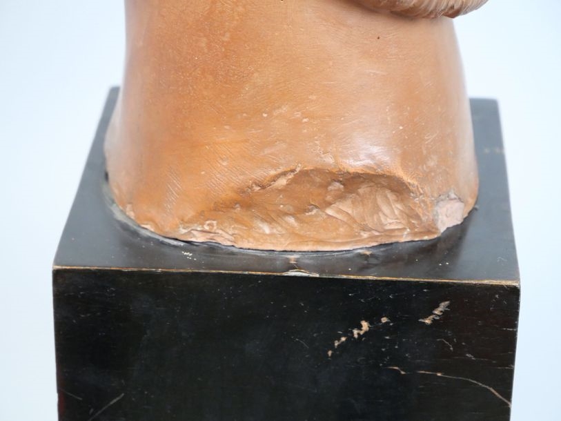 Artwork by Oskar Samoylovich Meshchaninov, Woman's head, Made of Terracotta