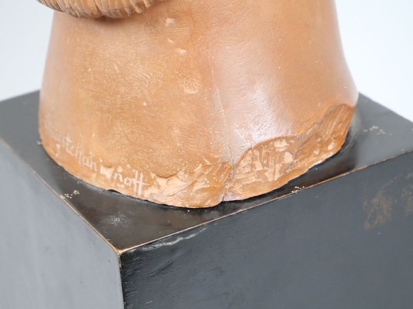 Artwork by Oskar Samoylovich Meshchaninov, Woman's head, Made of Terracotta