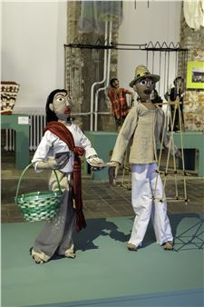 13th Berlin Biennale: passing the fugitive on