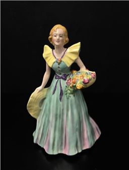 Jeanette figurine vtg - T. Lawerence Falcon
