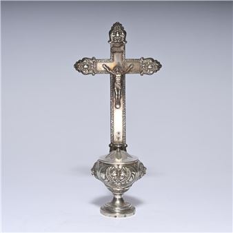 Silver holy water font with cross - Alexi Renaud