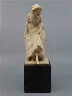 ANTIQUE FRENCH HAND-CARVED NON-COMPOSITE FIGURE OF A PERIOD LADY STEPPING OUT WITH A HAND FAN - Henri Frédéric Varenne