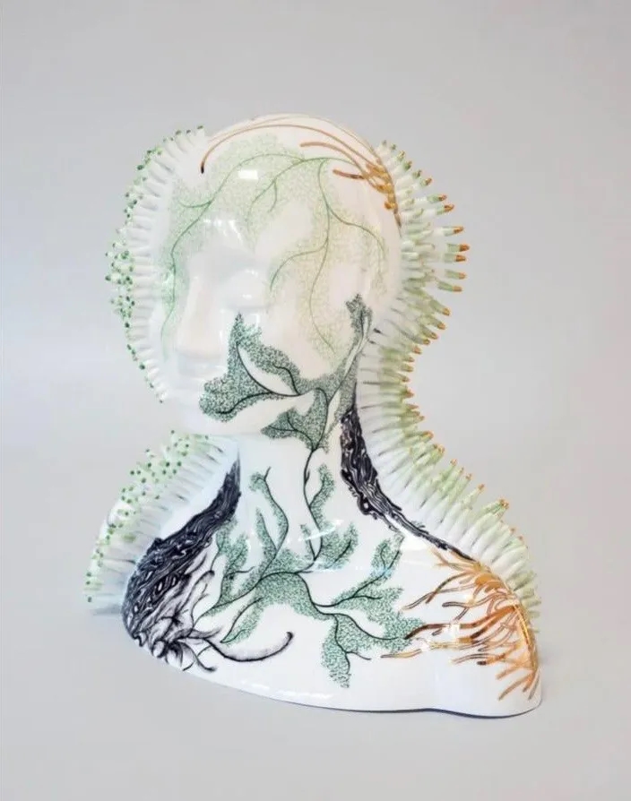 Artwork by Juliette Clovis, Pavona, Made of Limoges porcelain