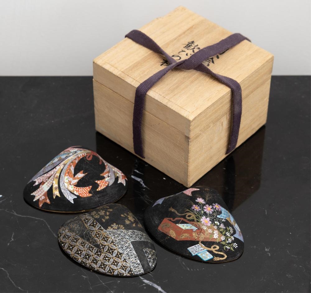 Yumiko Matsumoto | A Japanese boxed set of three painted shells ...