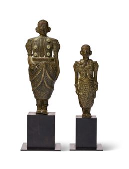 A PAIR OF SILVER-INLAID BRONZE FIGURES OF KANDY OFFICIALS - Sri Lankan School, 19th Century