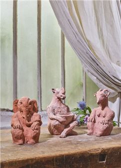 Parisian interiors, direct sales: paintings, Far East, furniture, objets d'art and rugs - Audap & Associates