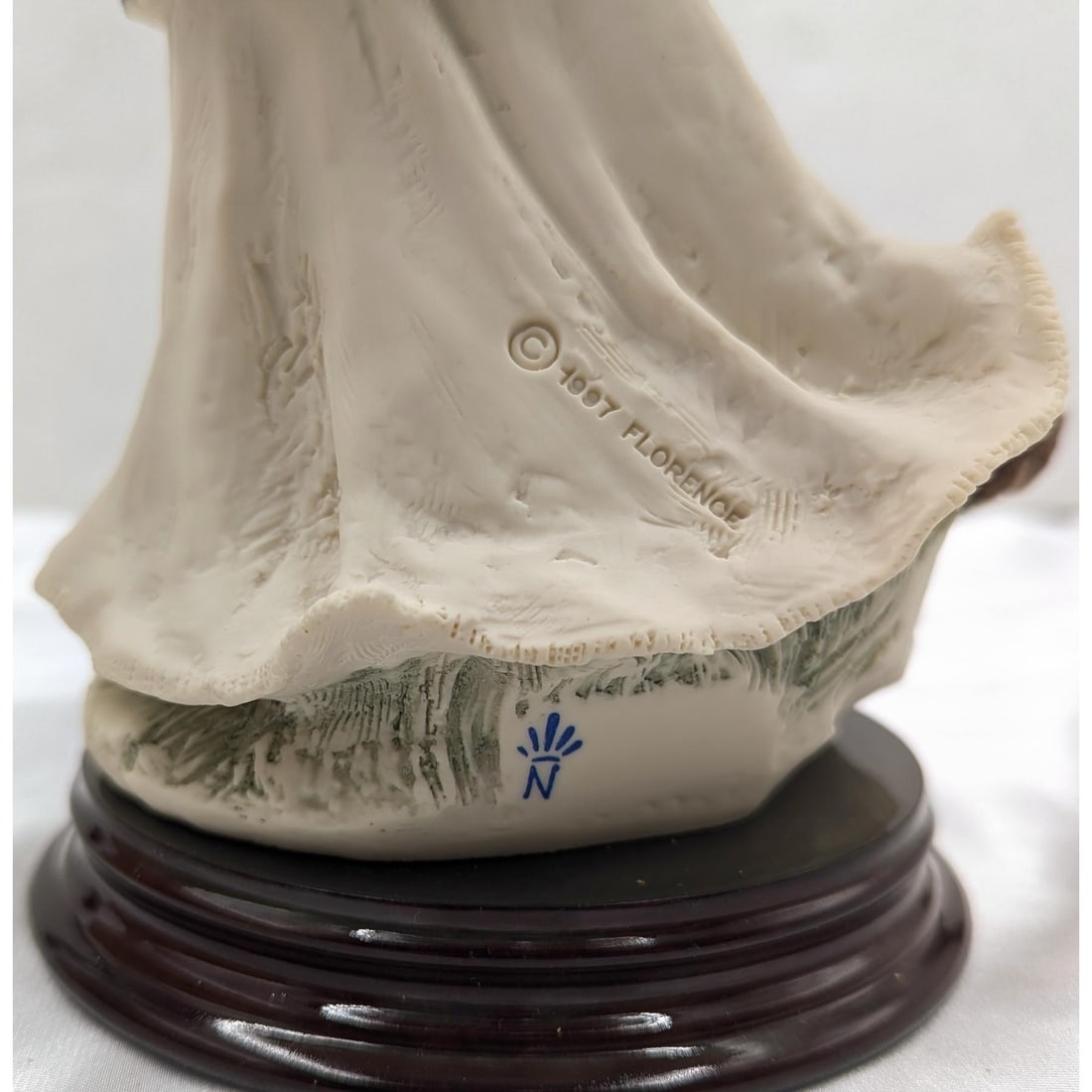 Artwork by Giuseppe Armani, Woodland Friend, Made of Figurine