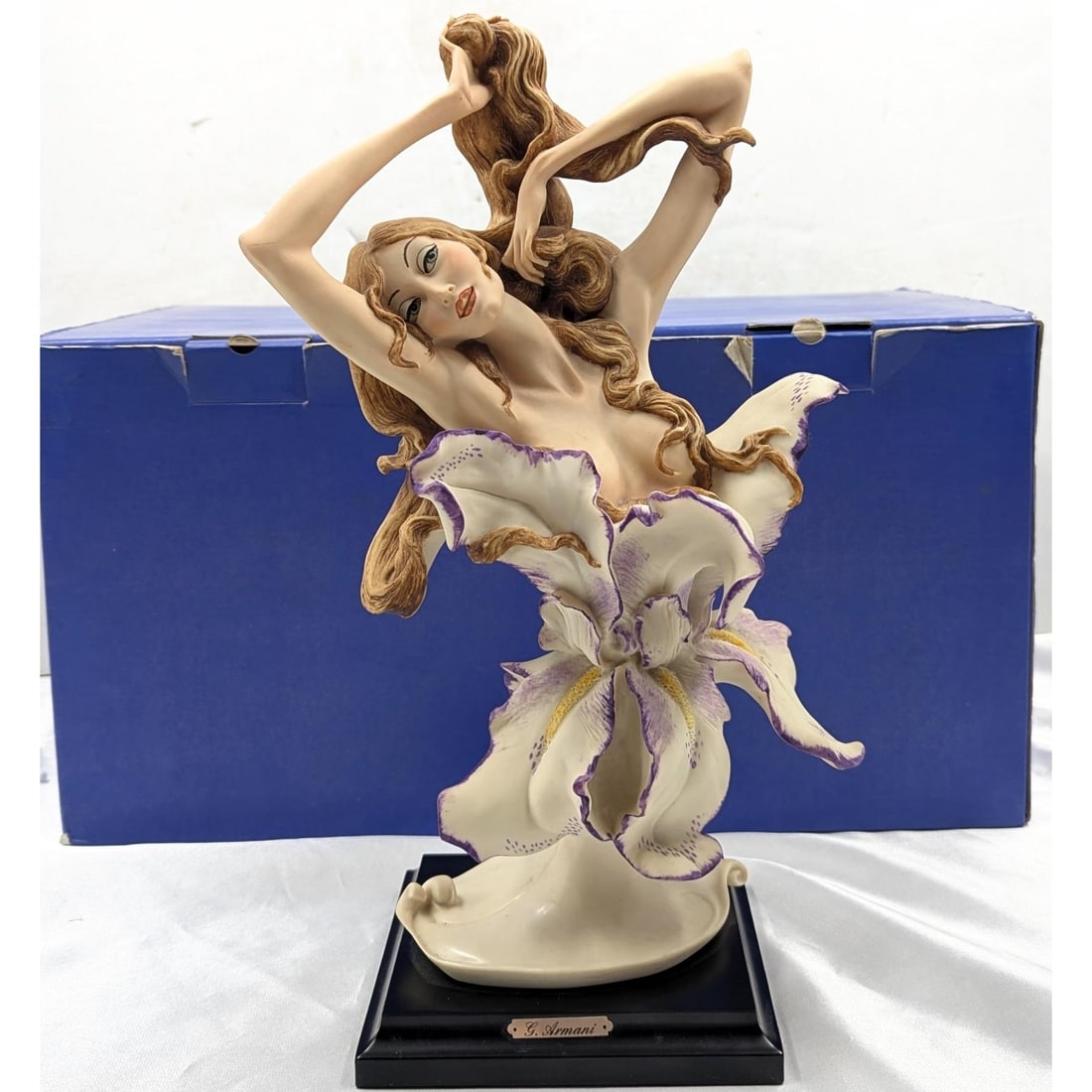 Artwork by Giuseppe Armani, Awaking, Made of Figurine