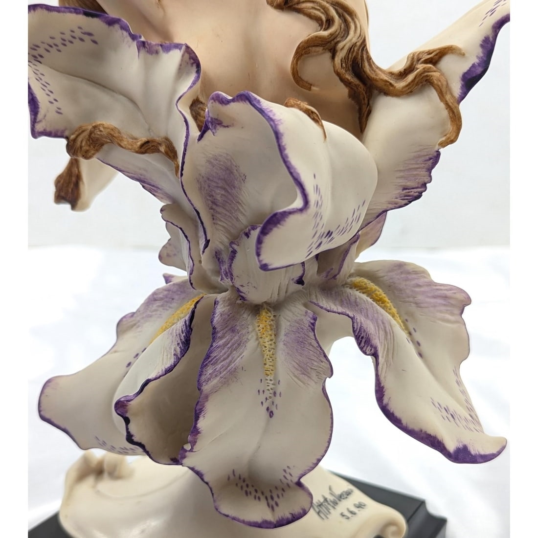 Artwork by Giuseppe Armani, Awaking, Made of Figurine