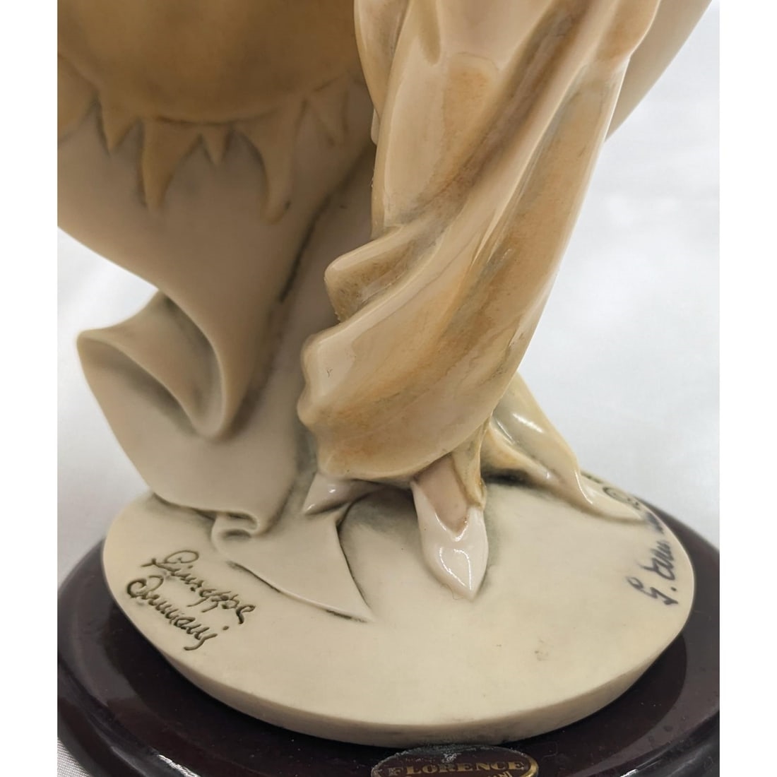 Artwork by Giuseppe Armani, Golden Sun, Made of Figurine