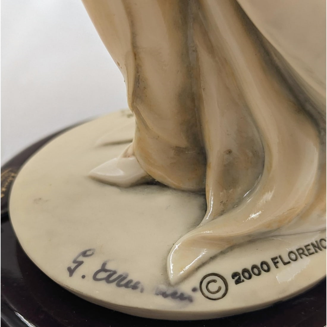 Artwork by Giuseppe Armani, Golden Sun, Made of Figurine