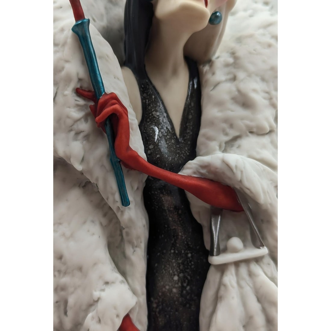 Artwork by Giuseppe Armani, Cruella De Vil, Made of Figurine