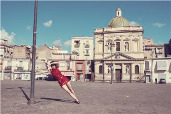 Kourtney Roy: La Volpina - Les Filles du Calvaire, Paris (rue Chapon)