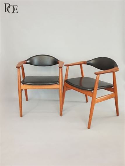 Pair of teak table armchairs in black leather - Svend Aage Eriksen