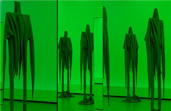 Sandra Mujinga. Skin to Skin - Stedelijk Museum