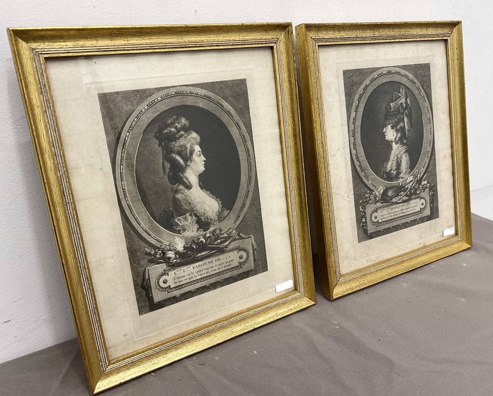 Artwork by Alejandro Saint-Aubin, Mixed lot of 2 18th century portraits of ladies, Made of Copper Engravings