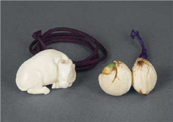 Ivory netsuke: White ox - Mukaida Yoka