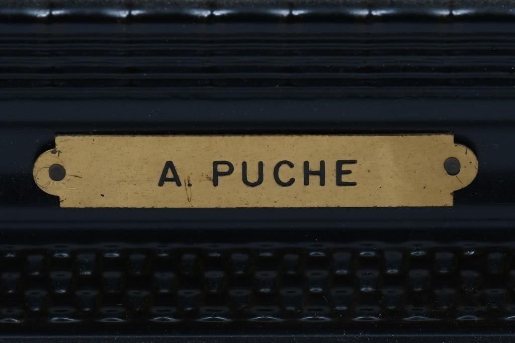 Artwork by Abel Puche, STILL LIFE OF VEGETABLES SIGNED PUCHE, Made of Oil / Panel