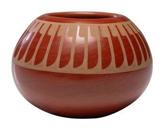 Maria Martinez and Popovi Da
(San Ildefonso, 1887-1980 / 1923-1971)
Redware Pottery Jar, Repeating F - Maria Montoya Martinez