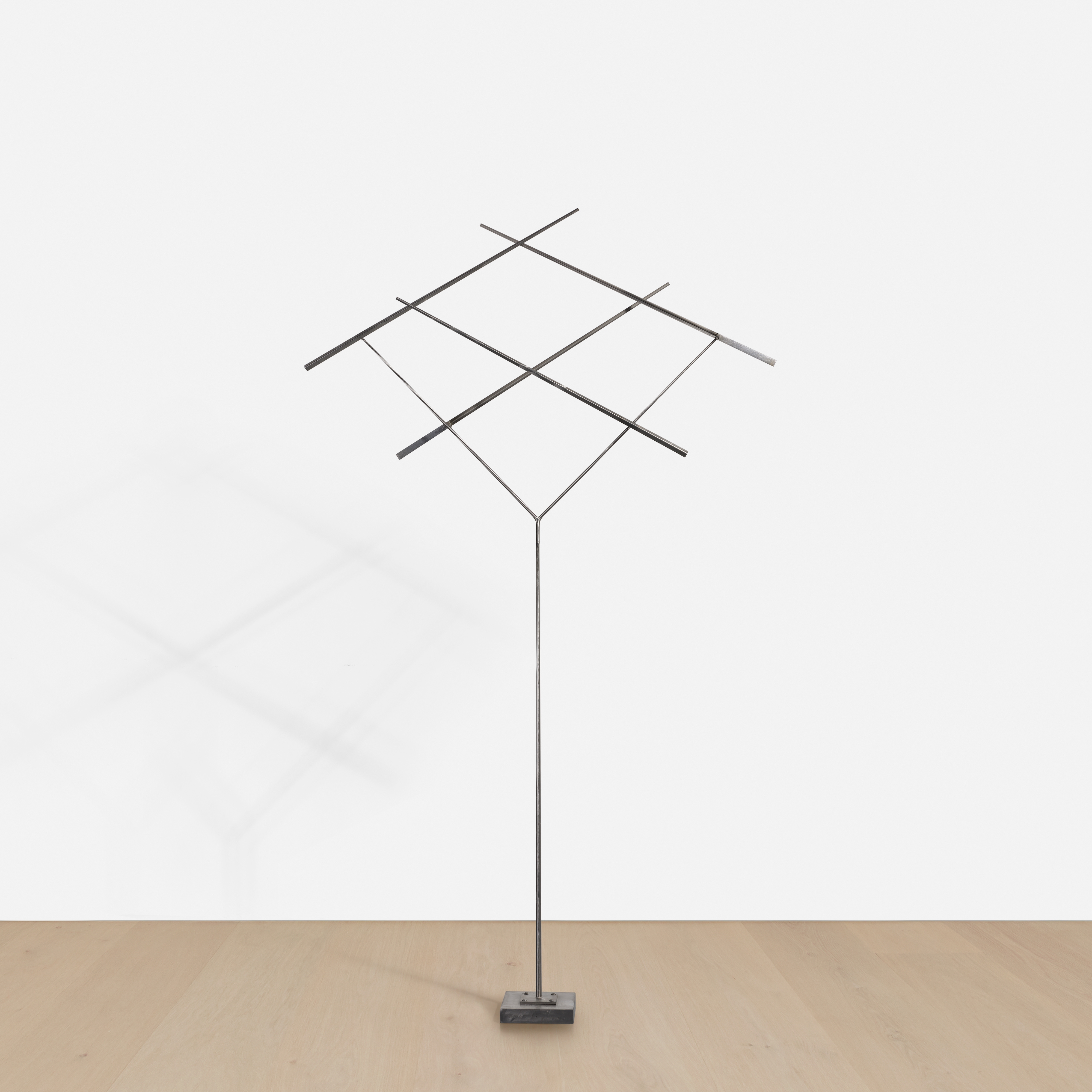 Artwork by George Rickey, Four Lines Oblique Gyratory - Tall Stem, Made of stainless steel