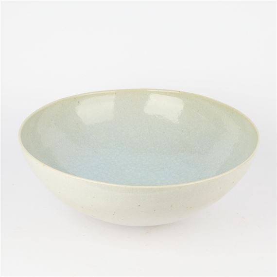 Len Castle | A Large Len Castle Bowl With A Manukau Glaze | MutualArt