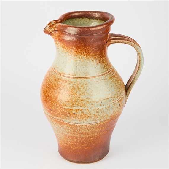 Len Castle | A Large Len Castle Jug in a Shino | MutualArt