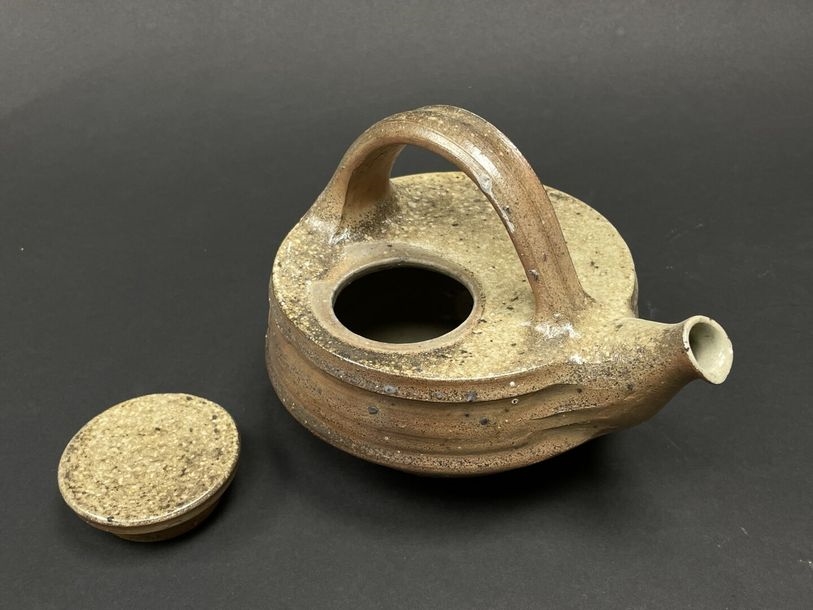 Artwork by Robert Deblander, Stoneware teapot, Made of Stoneware