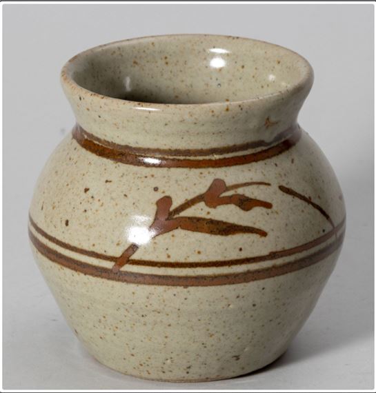 Hyme Rabinowitz | Vase | MutualArt