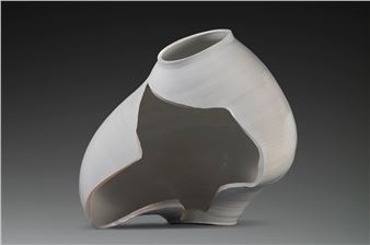 Mounds and Mist: Kondo Traditions in Clay
