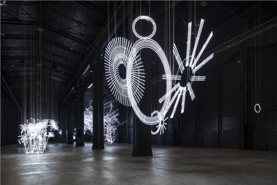 Cerith Wyn Evans: Forms in Space… by Light (in Time) - Museum of Art, Architecture and Technology (MAAT)