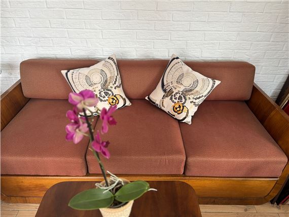 Pohovka model H-269 (s úložným prostorem by Jindrich Halabala, 1933