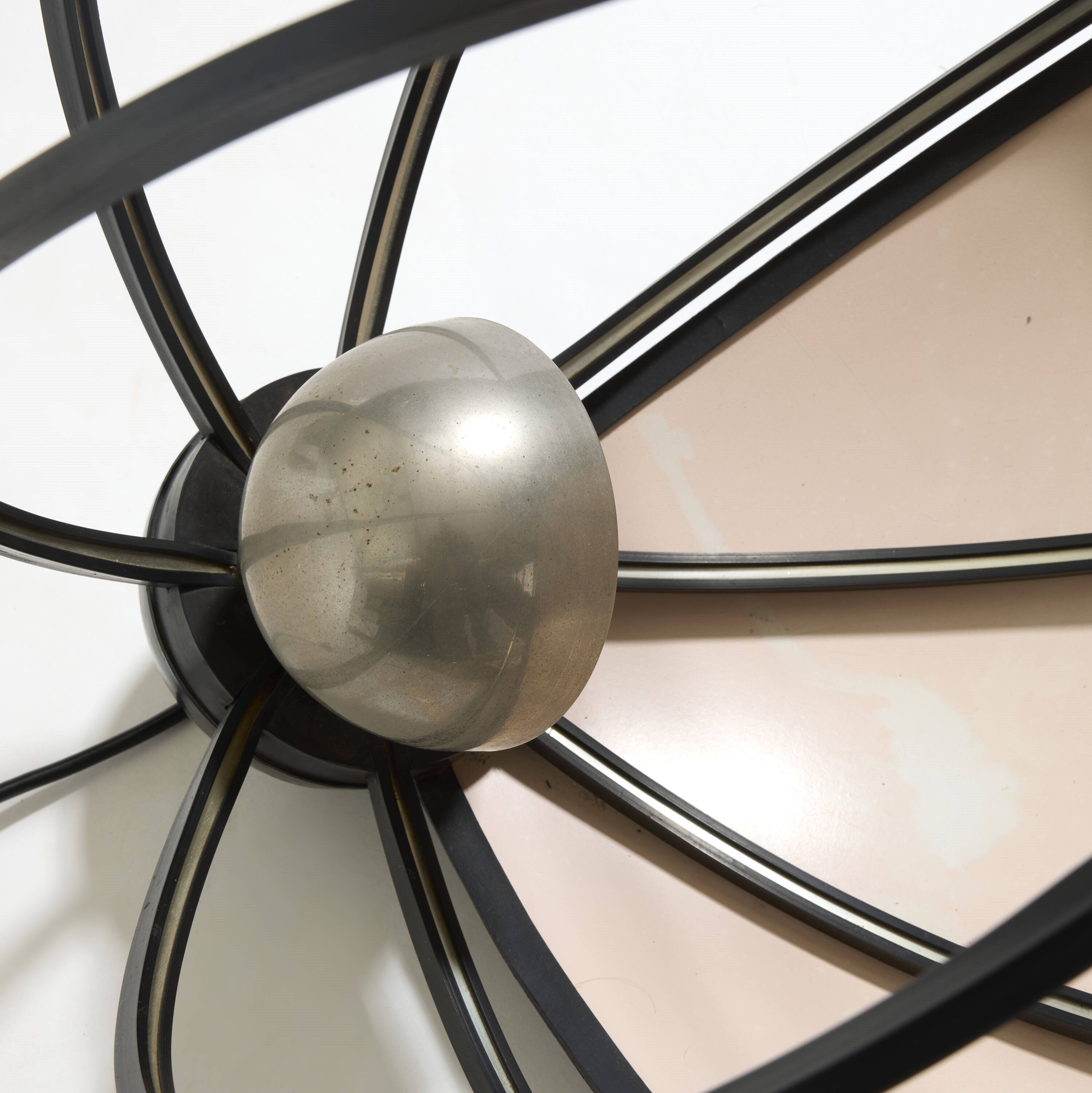 Artwork by Gae Aulenti, Signa lamp, Made of plastic, steel, chrome-plated steel