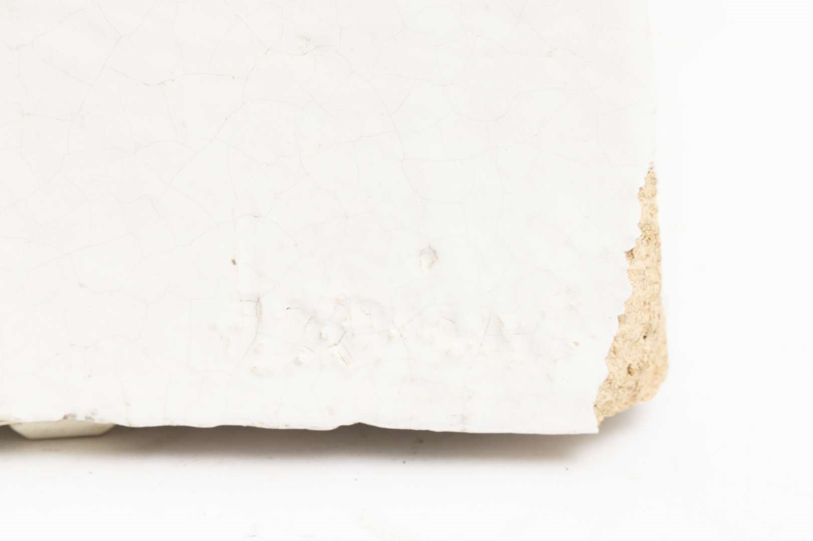 Artwork by Jackie Bouw (1948), Gevormd sculptuur, Made of Polychrome Glazed Sculpture