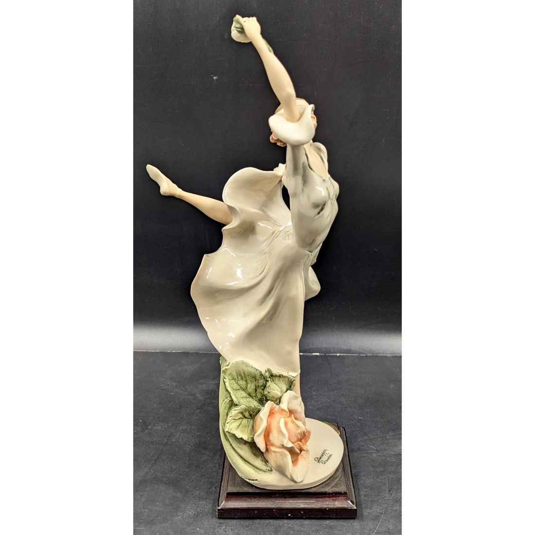 Giuseppe Armani | Dance Of The Roses | MutualArt