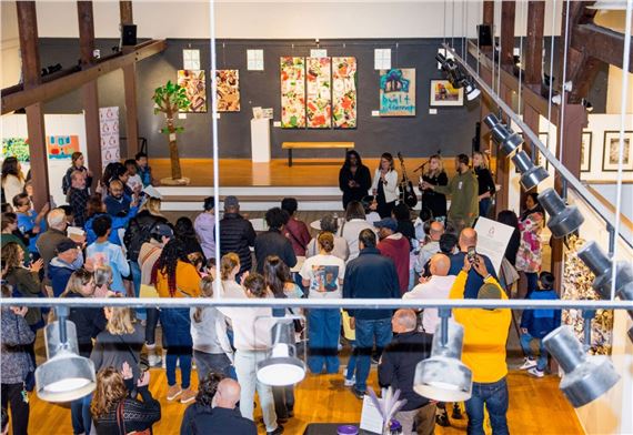 Through Your Looking Glass - The Philip Johnson Glass House