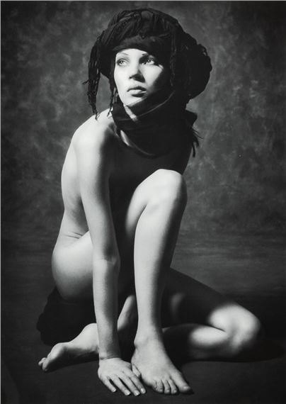 Kate Moss in turban, Marrakech - Albert Watson