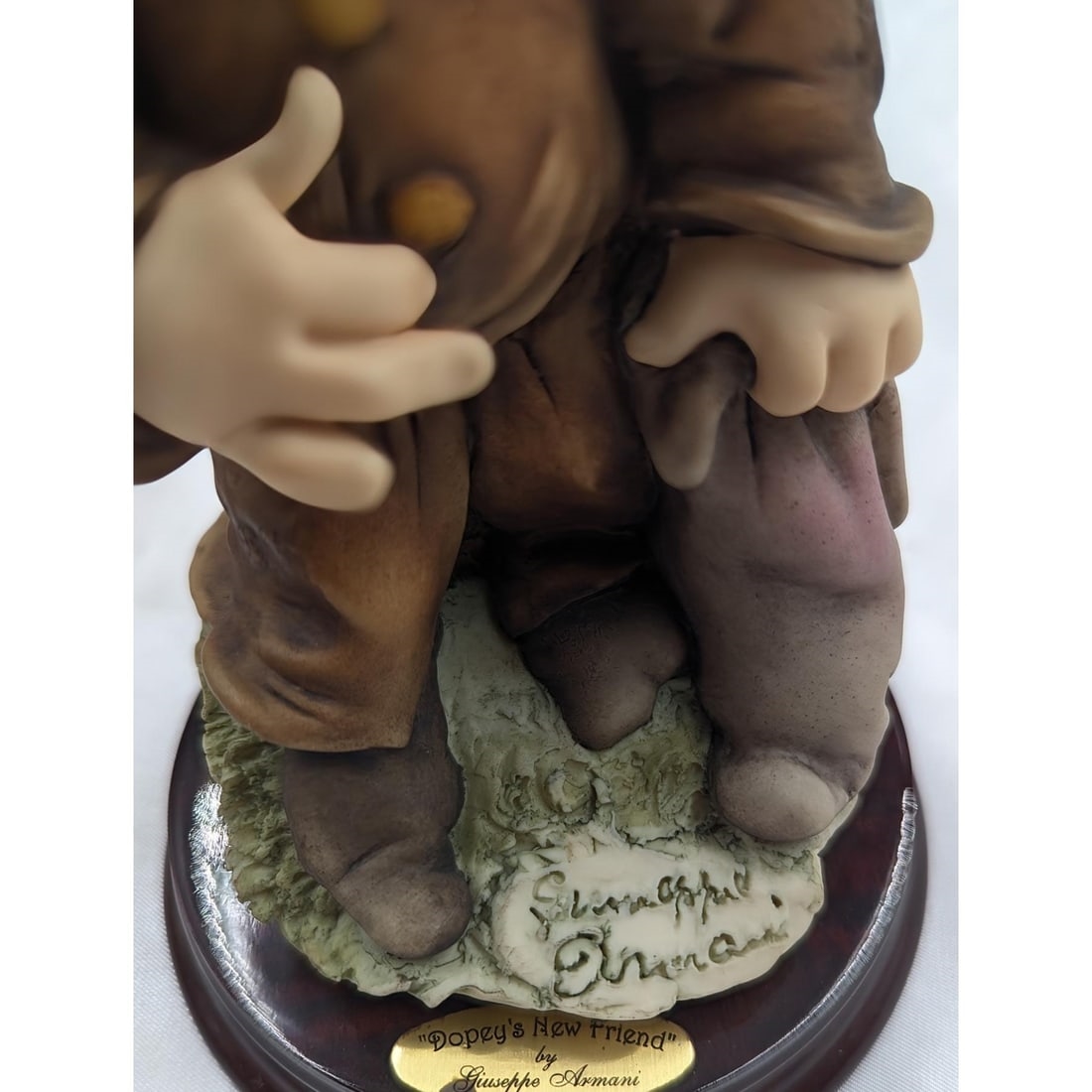 Artwork by Giuseppe Armani, Dopey's New Friend, Made of Figurine