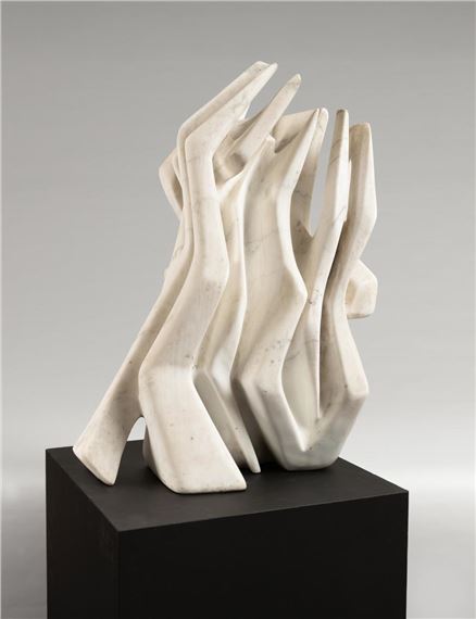 Mains - Pablo Atchugarry